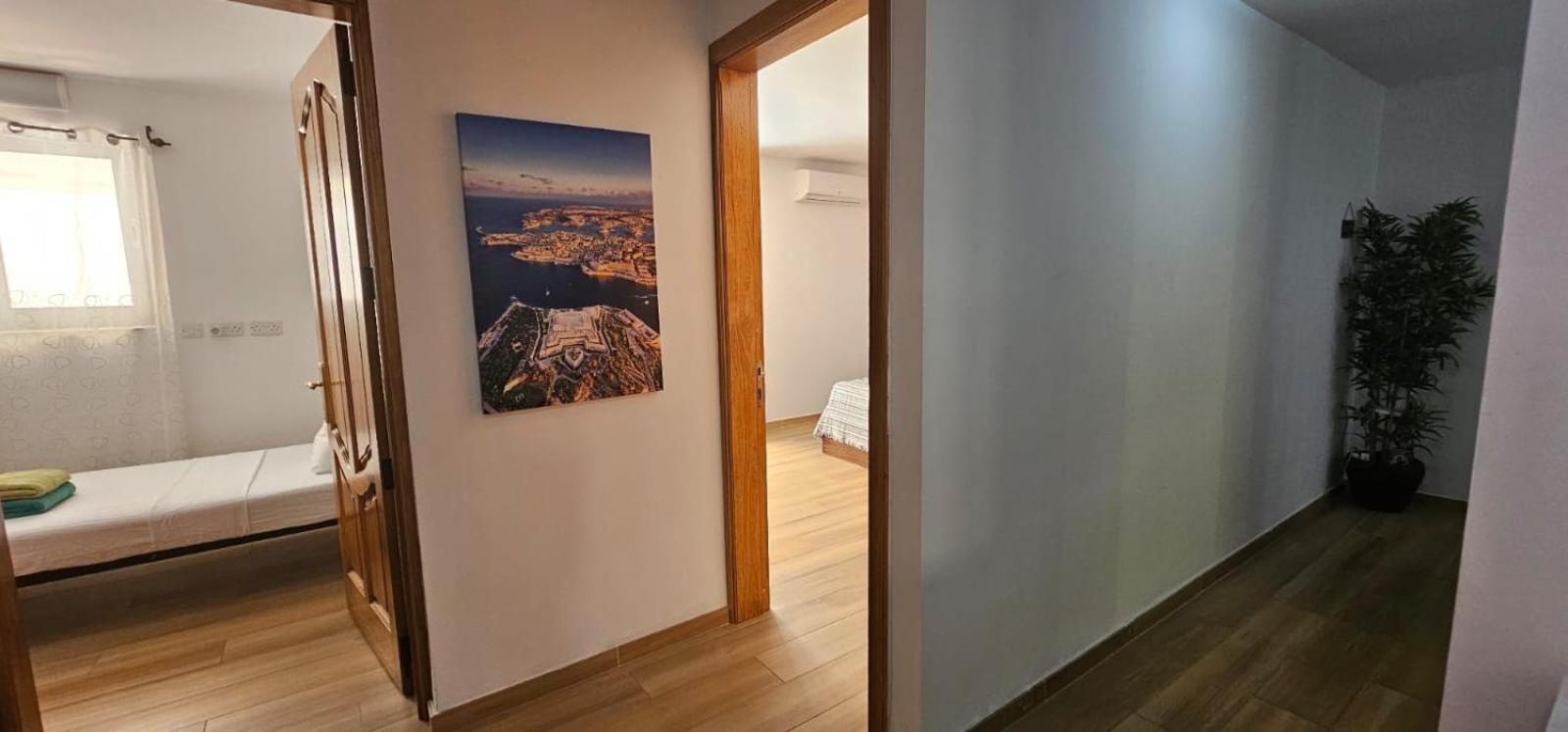 3 Floors Villa On Promenade 4 Bedrooms 3 Bathrooms Sliema Exterior photo