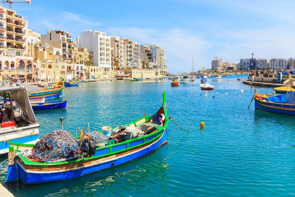 3 Floors Villa On Promenade 4 Bedrooms 3 Bathrooms Sliema Exterior photo